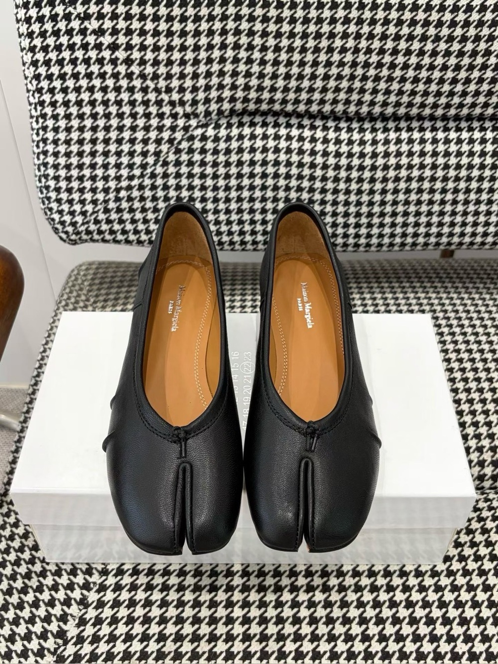 Maison Margiela Black Leather Tabi Split Toe Ballet Flats